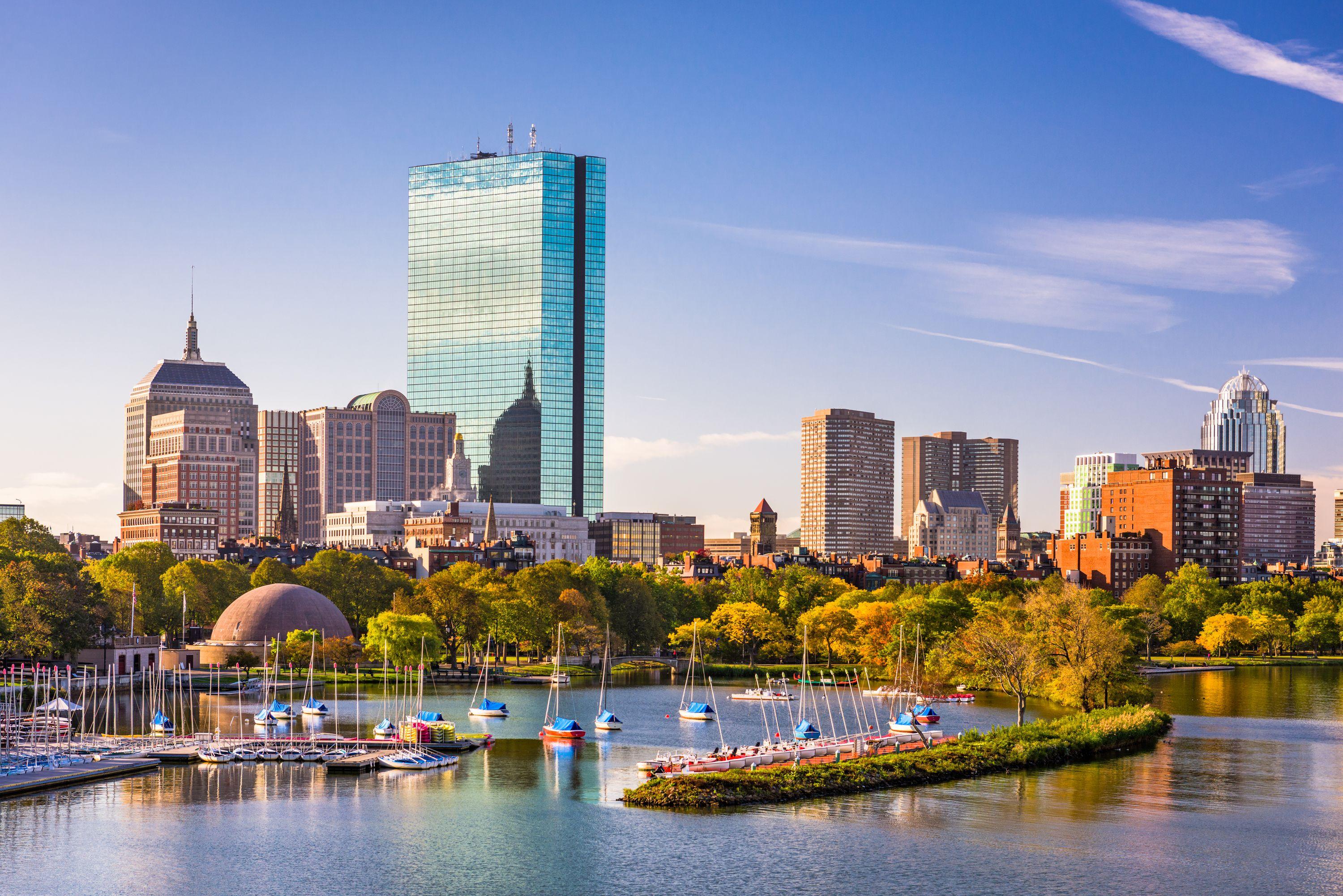 Hoteller i nærheten av Berklee College of Music (Boston) KAYAK Hoteller i nærheten av Boston City Hall (Boston) KAYAK