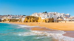 Finn billige flyvninger til Albufeira