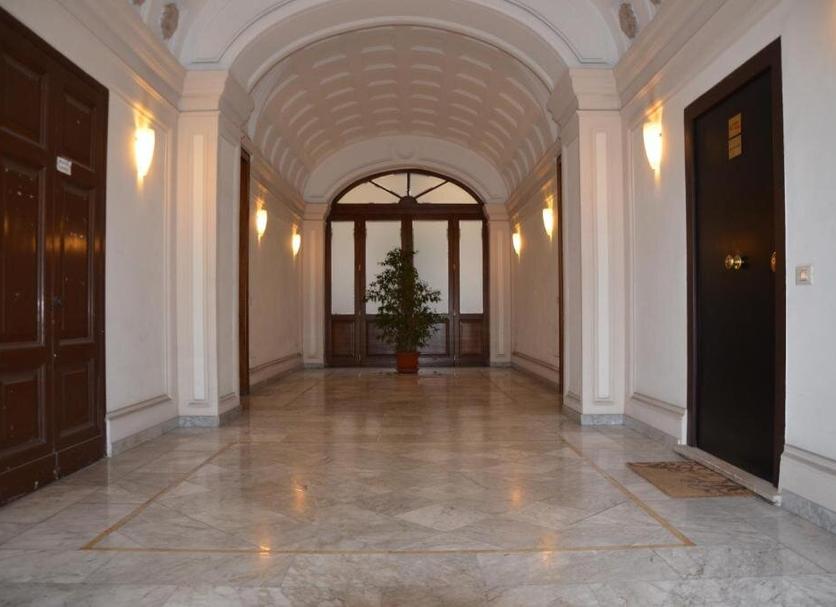 Hall Foto