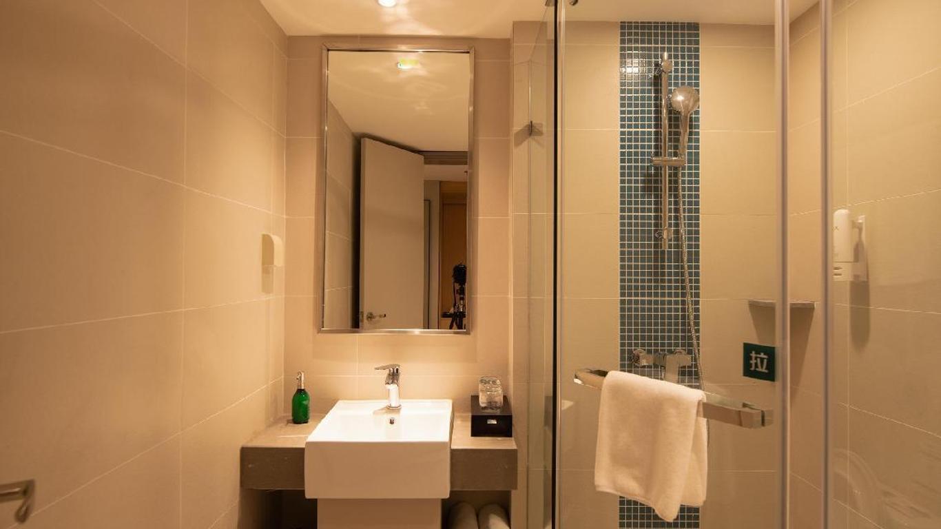 Homeinn Selected (Dandong Railway station Youdian Tower)