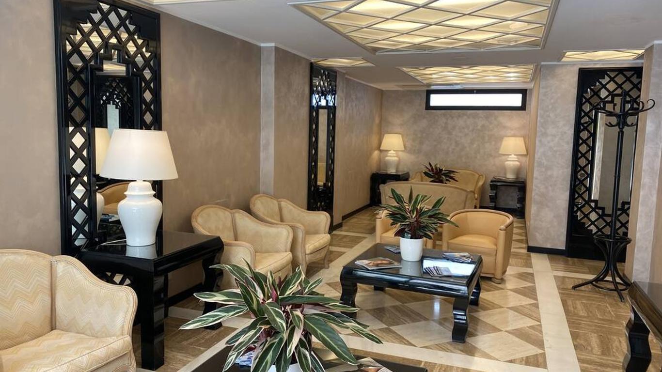 Hotel President - Vintage Hotel in centro