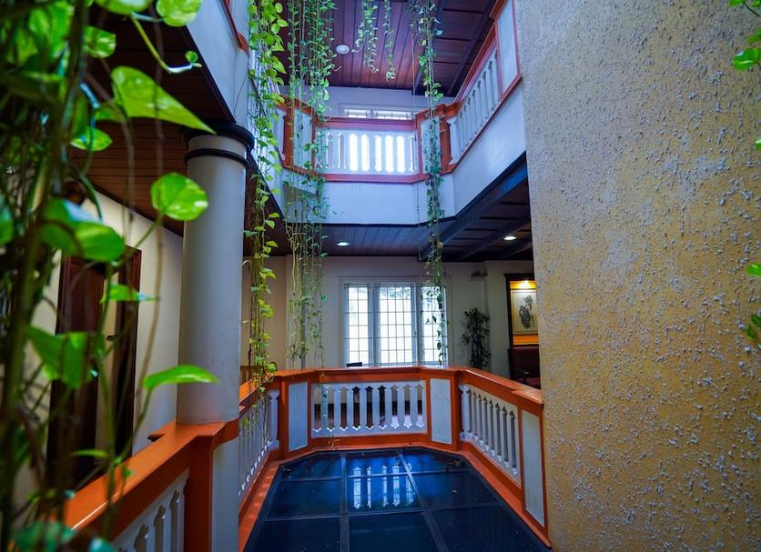 Hall Foto