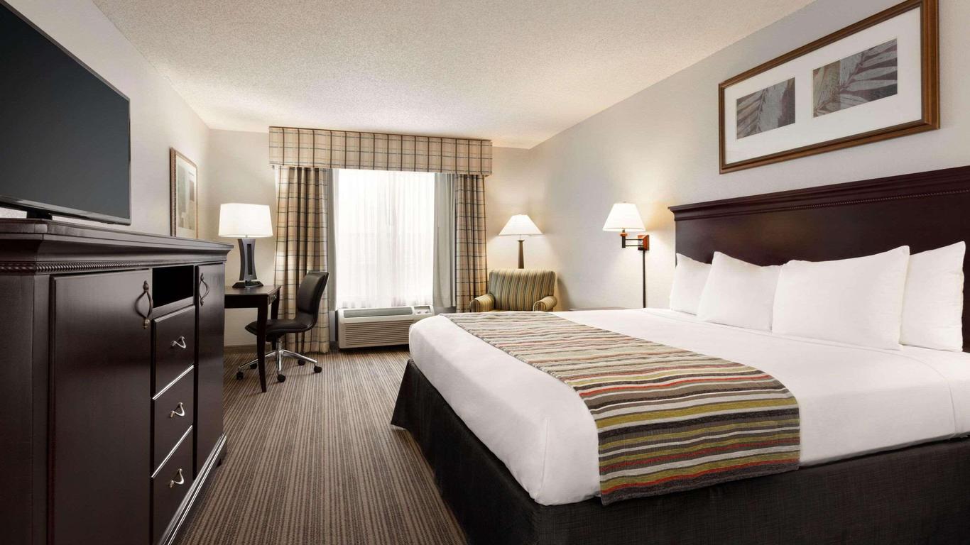 Country Inn & Suites by Radisson, Kingsland, GA