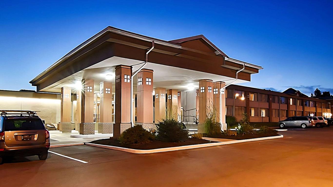 Quality Inn and Suites East Syracuse - Carrier Circle