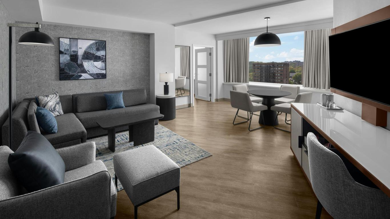 The National Landing Hotel Crystal City