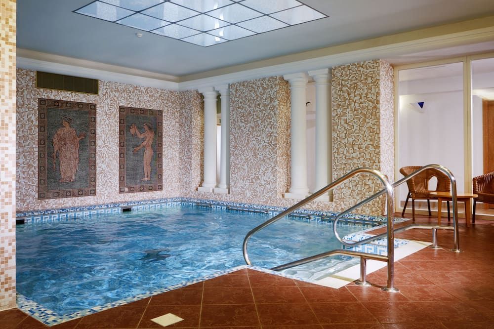 Svømmebasseng