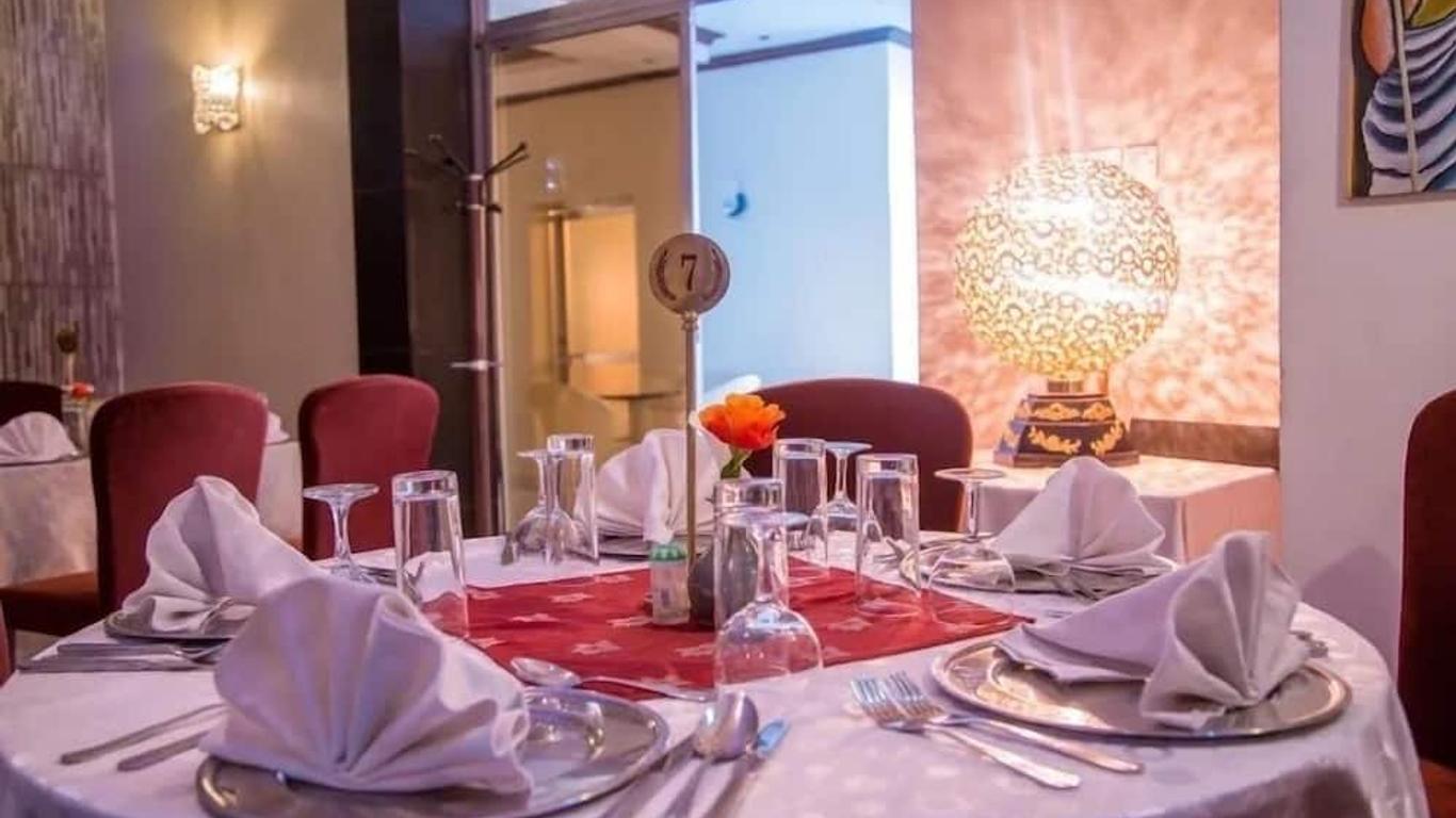 Karisimbi Hotel