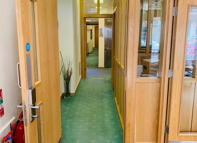 Hall Foto