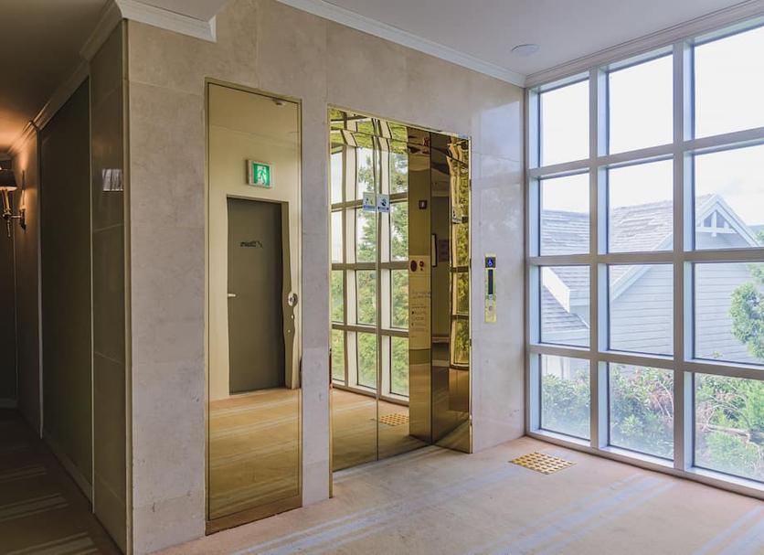 Hall Foto