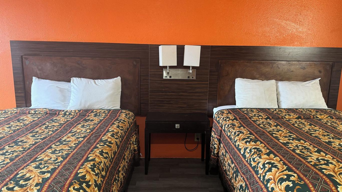 Nampa Inn & Suites