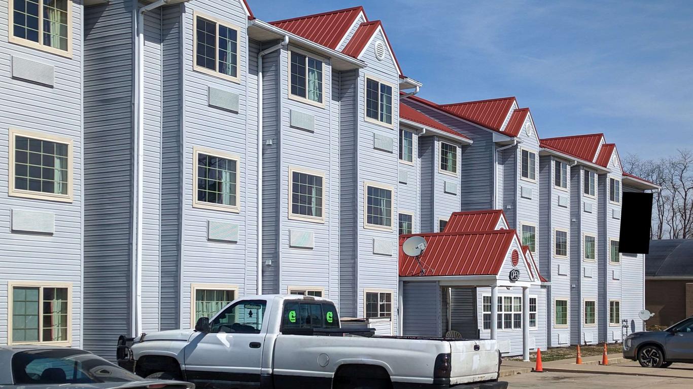 St Clair Inn and Suites