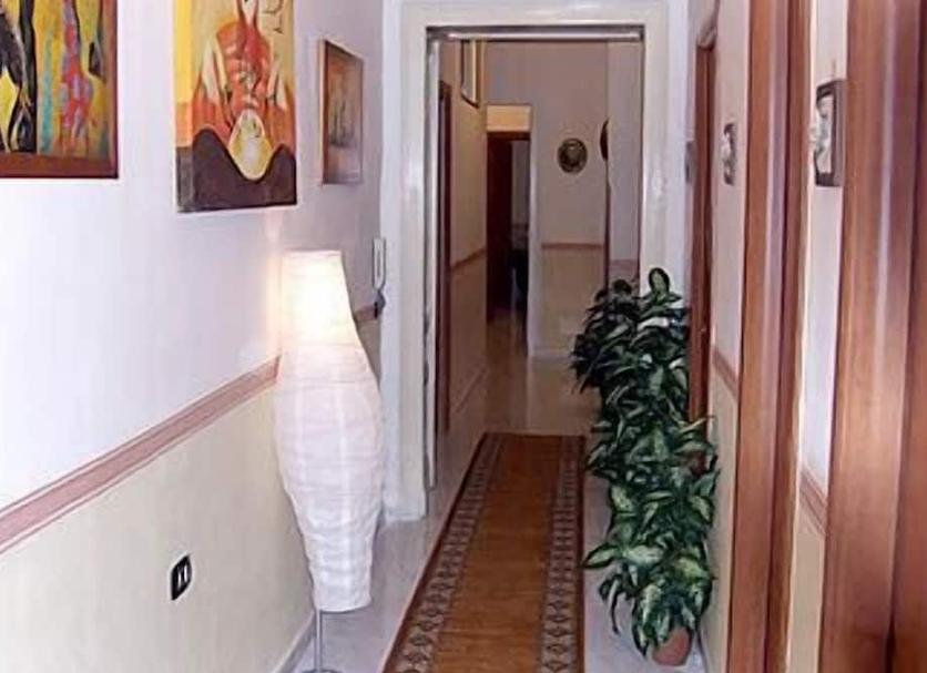 Hall Foto