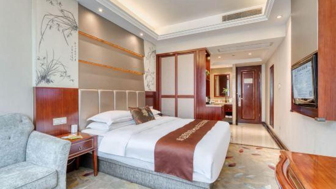 Hangzhou Linping Grand Hotel