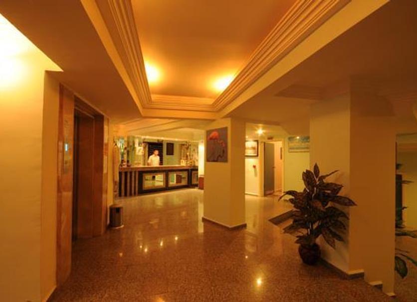 Hall Foto