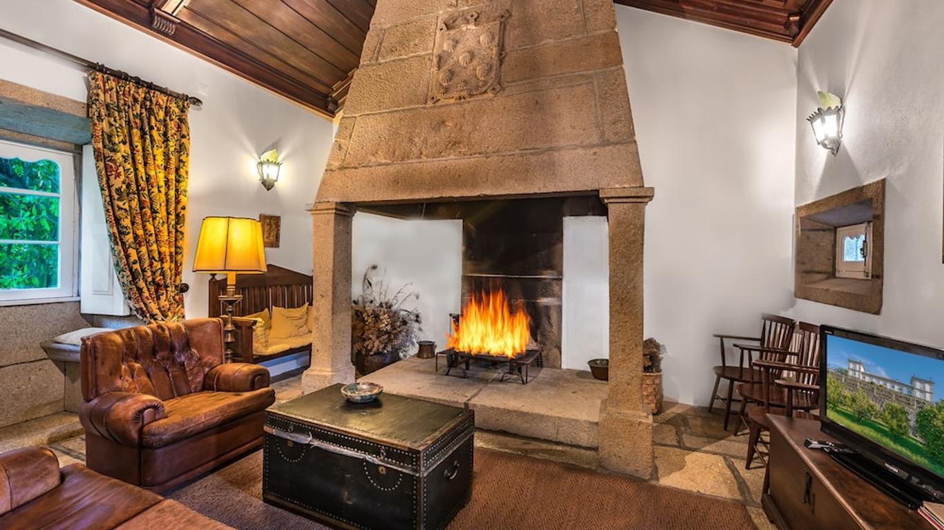 Paço de Calheiros - Turismo de Habitação