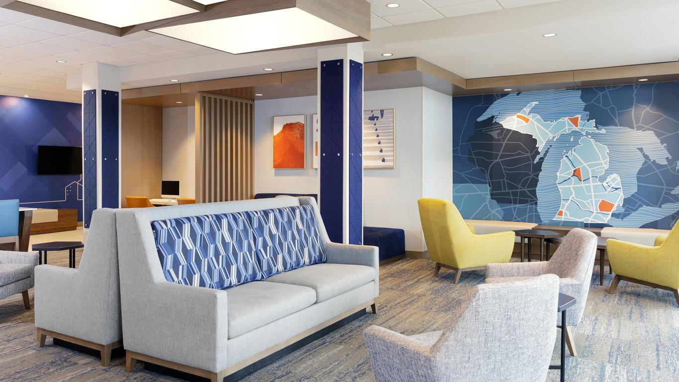 Holiday Inn Express & Suites Christiansburg
