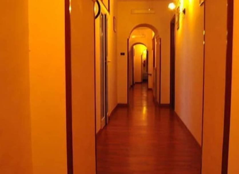 Hall Foto