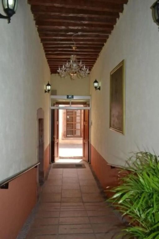 Hall Foto