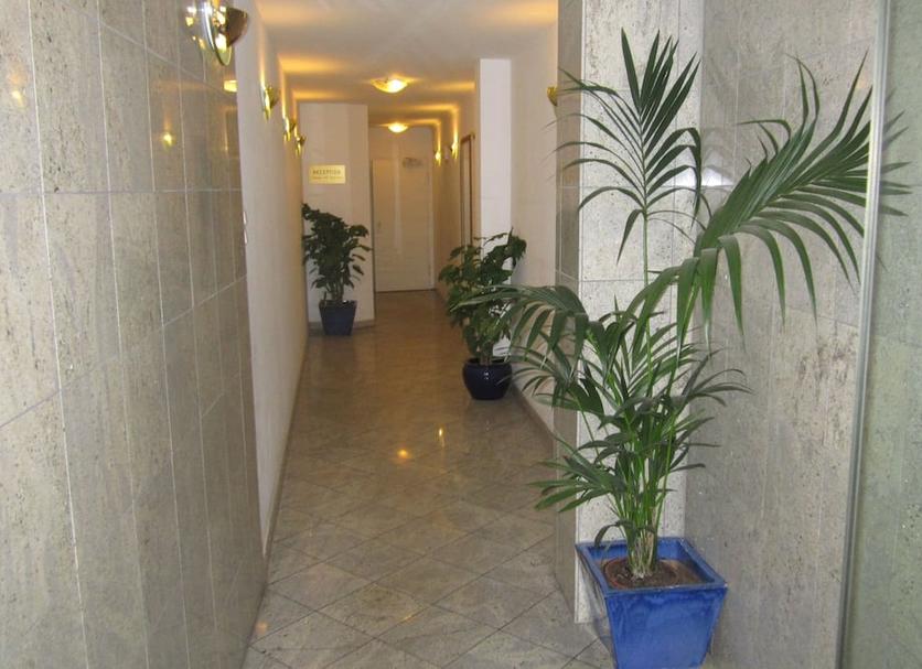 Hall Foto