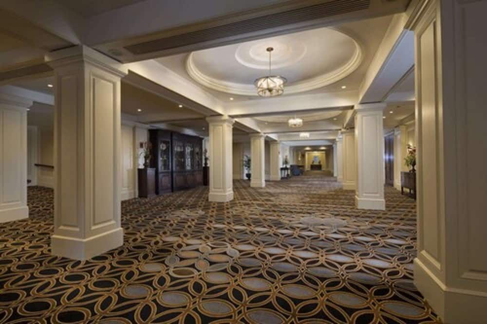 Hall