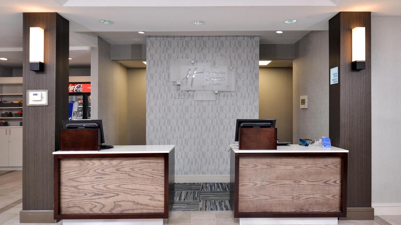 Holiday Inn Express Hotel & Suites Lafayette, An IHG Hotel