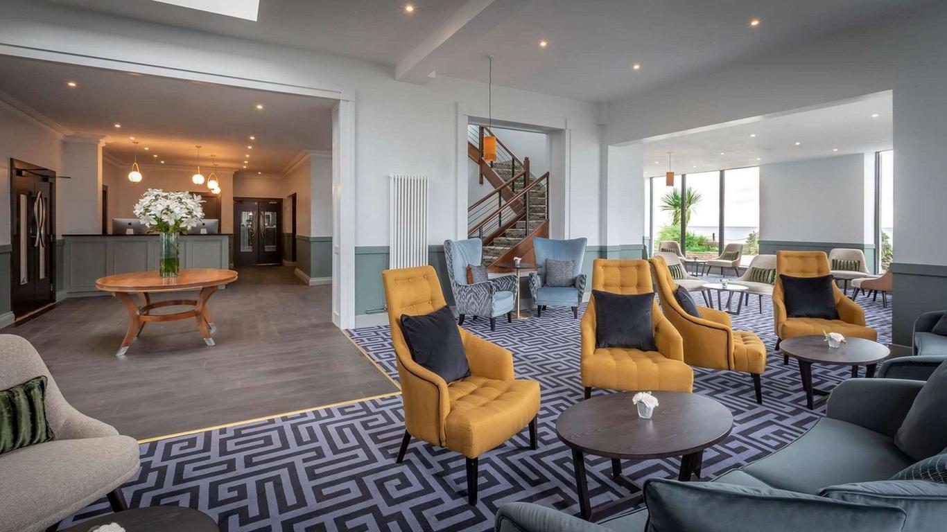 Shoreline Hotel