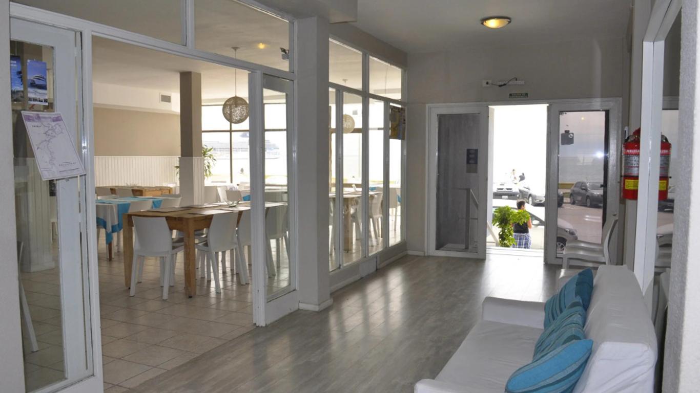 Rayentray Hostal