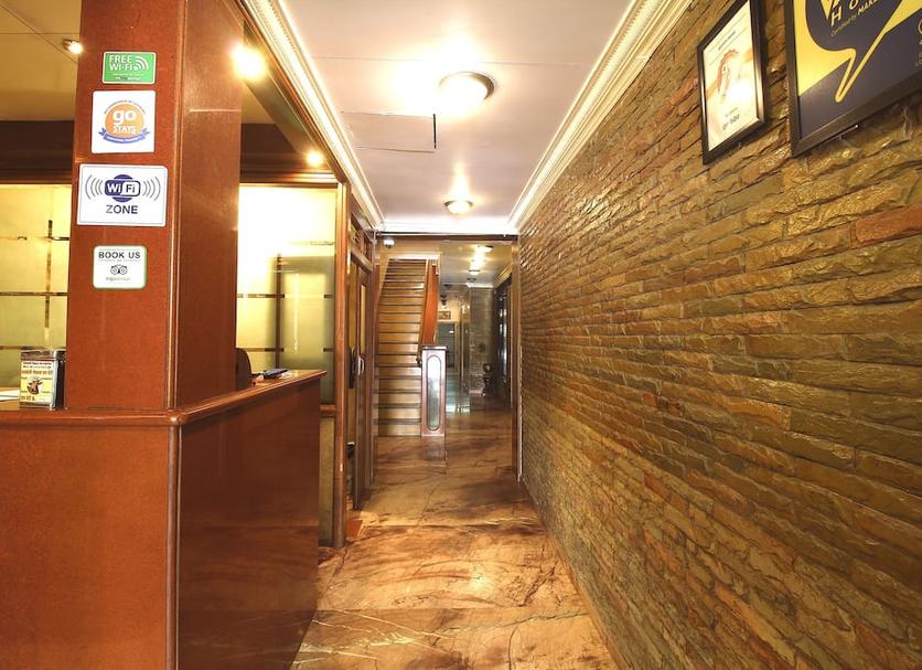 Hall Foto