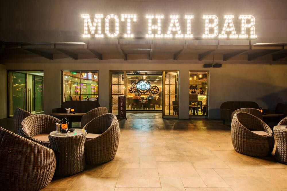 Bar