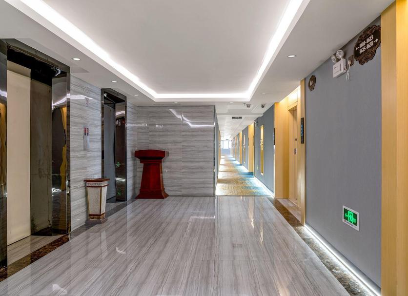 Hall Foto