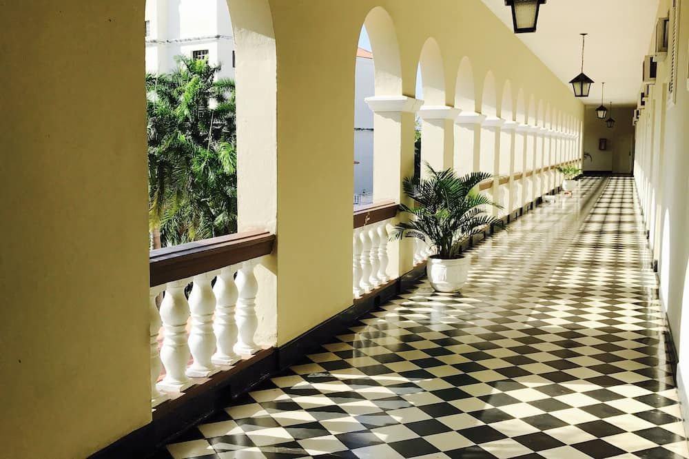 Hall