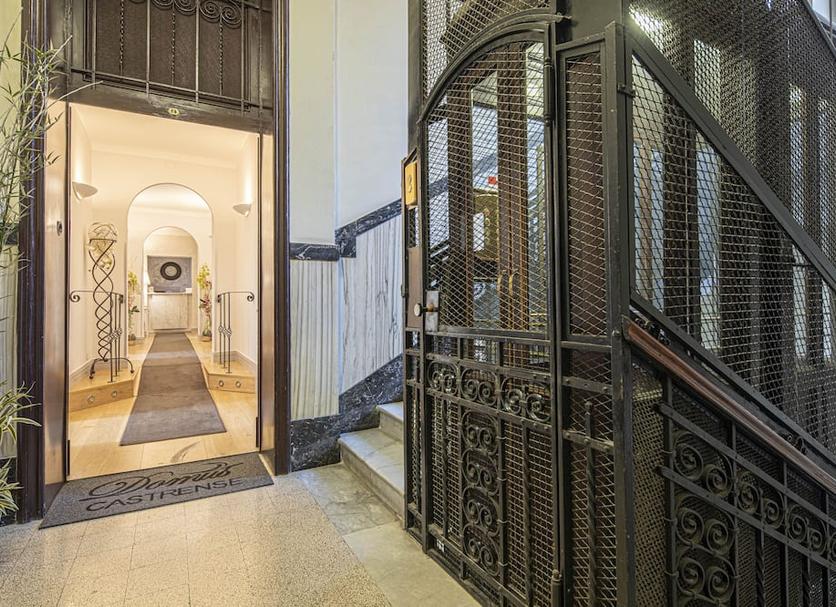 Hall Foto