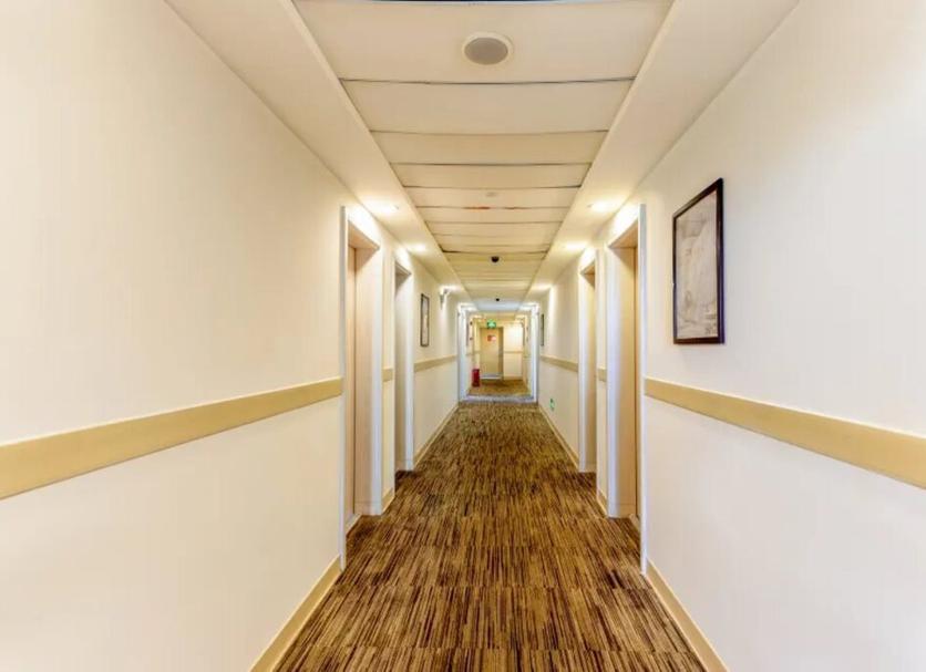 Hall Foto