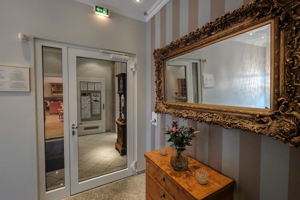 Hall Foto