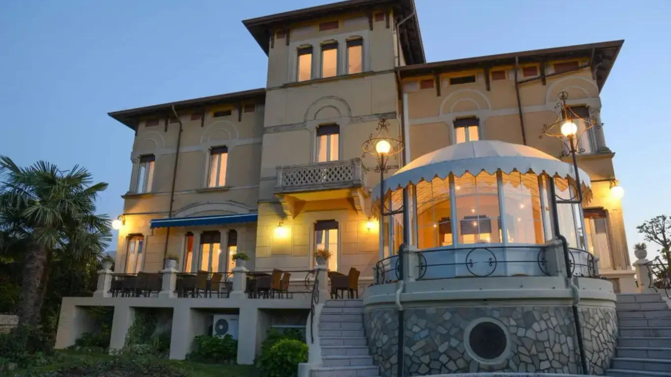 Villa Maria Apartments