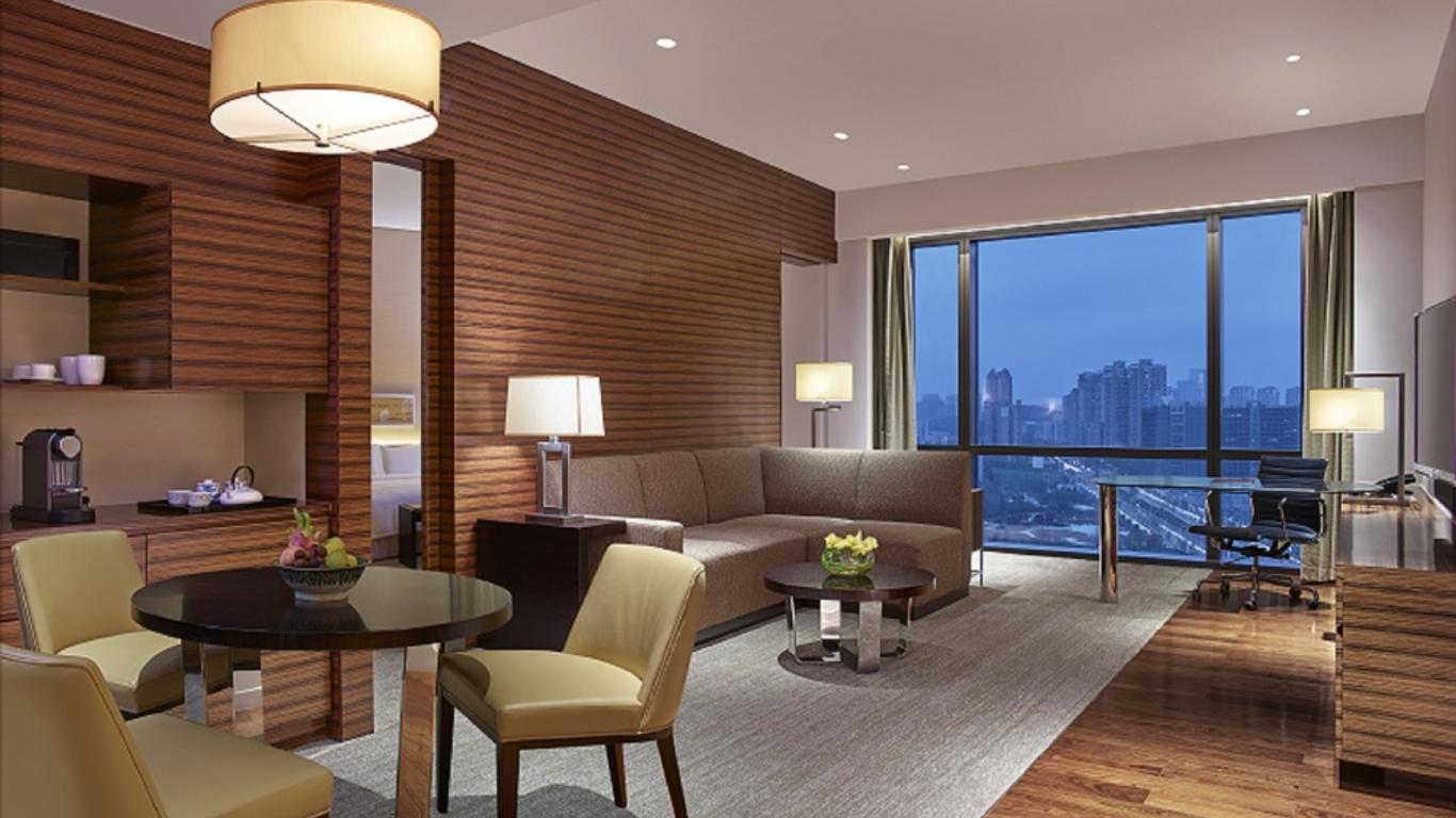 New World Guiyang Hotel