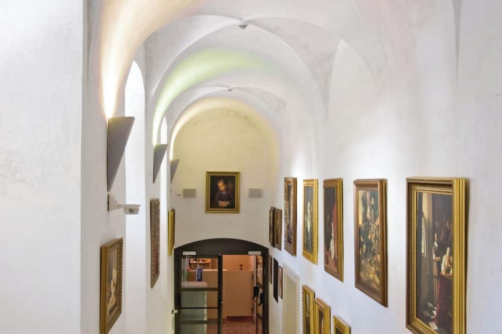 Hall