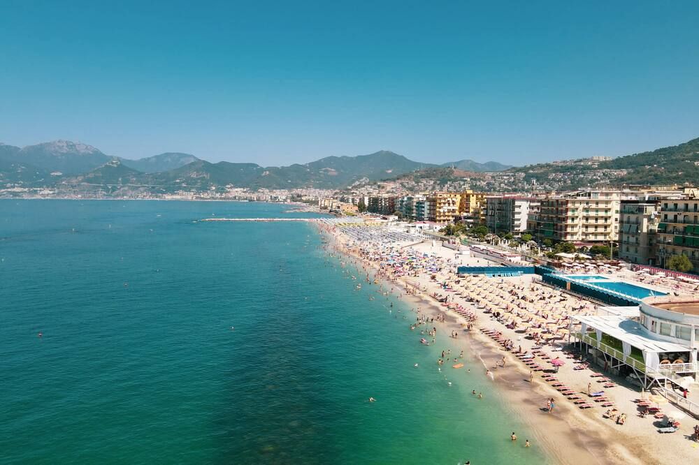 Strand
