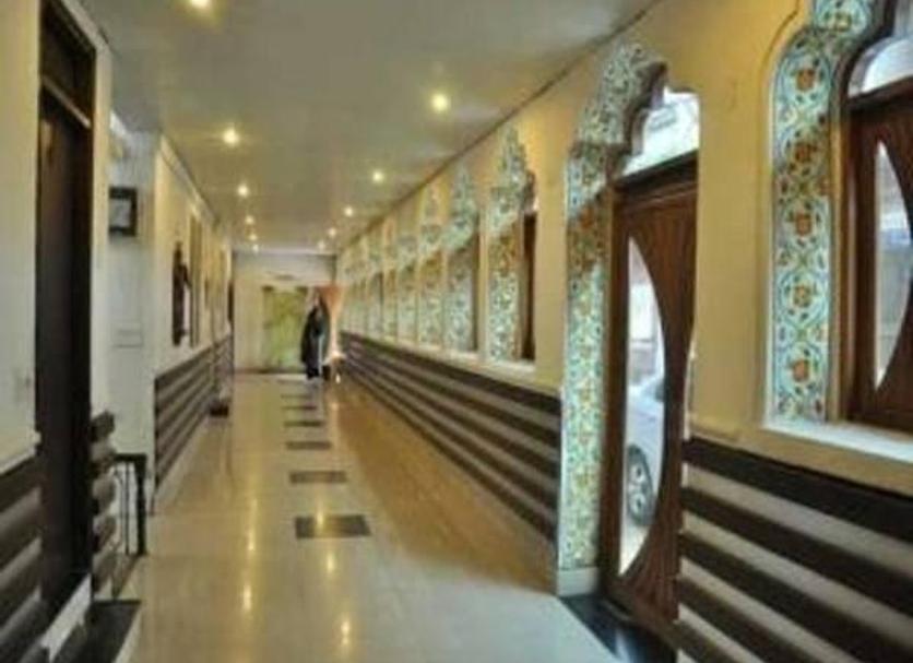 Hall Foto