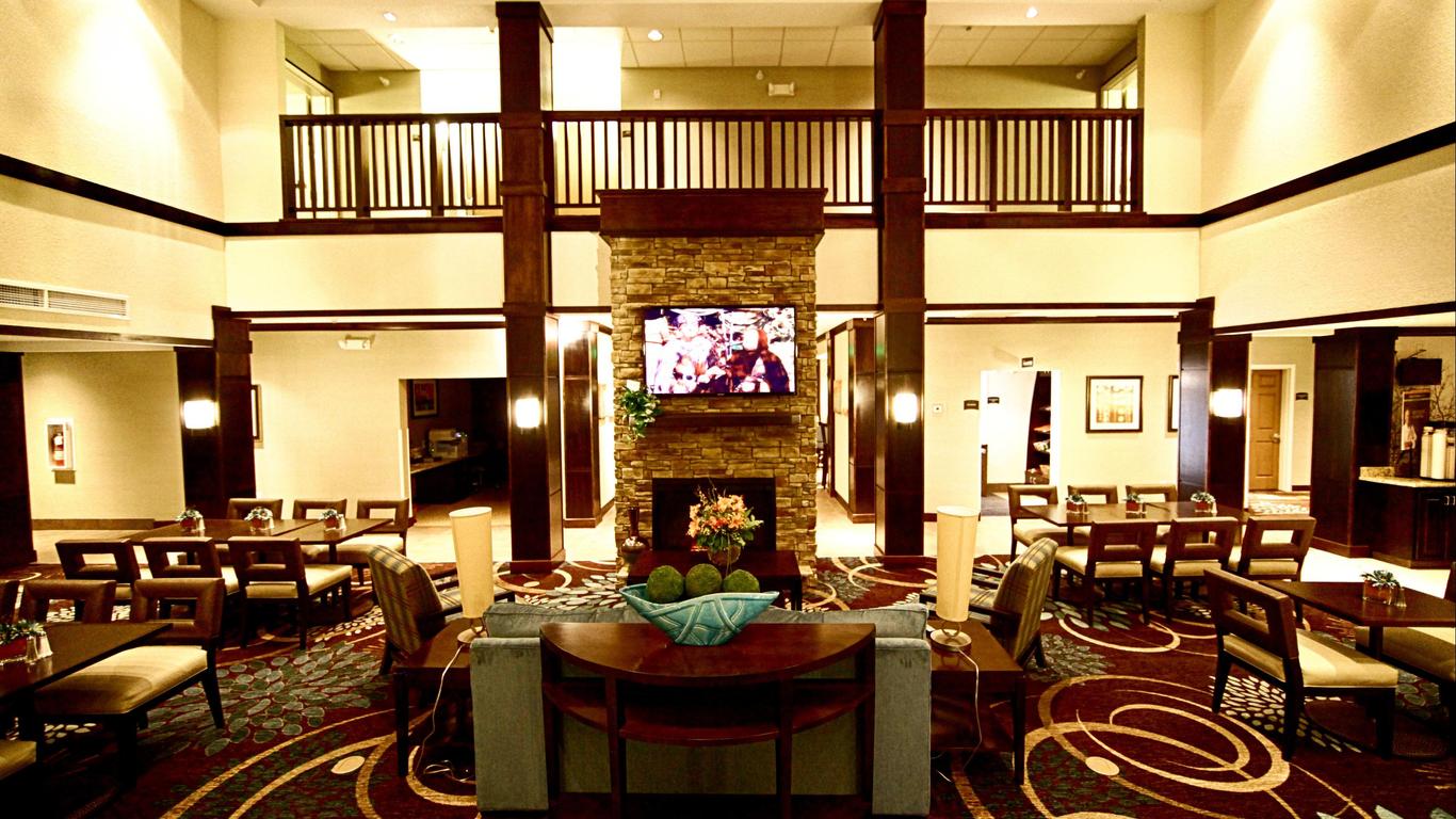 Staybridge Suites Minot