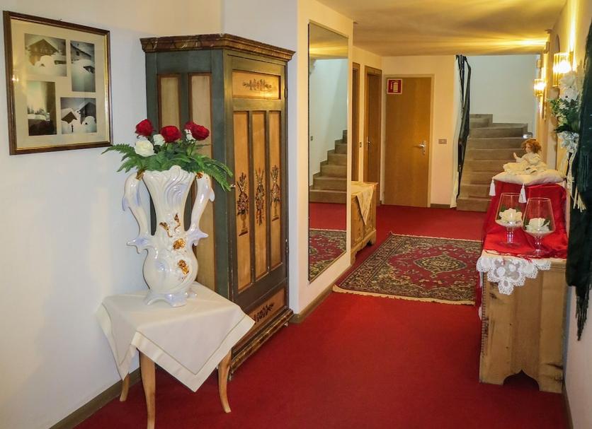 Hall Foto