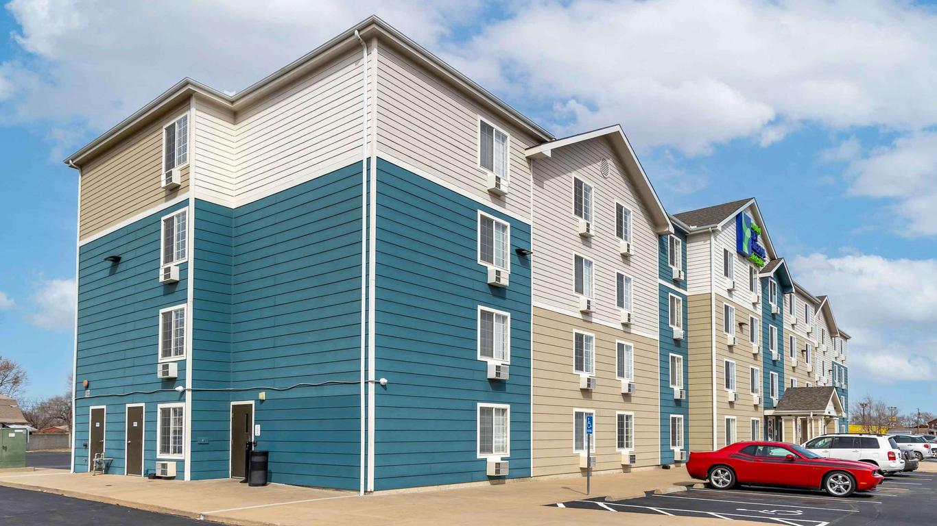 Extended Stay America Select Suites - Wichita - South