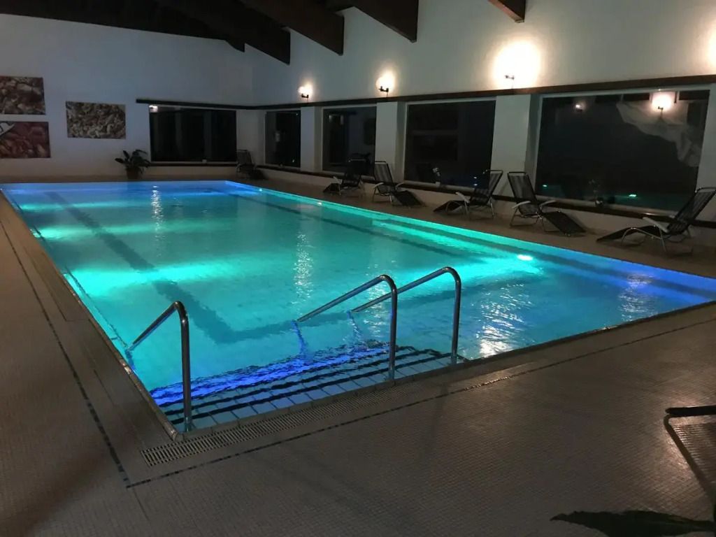 Svømmebasseng