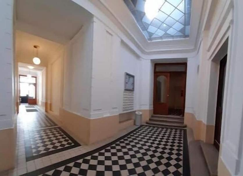 Hall Foto