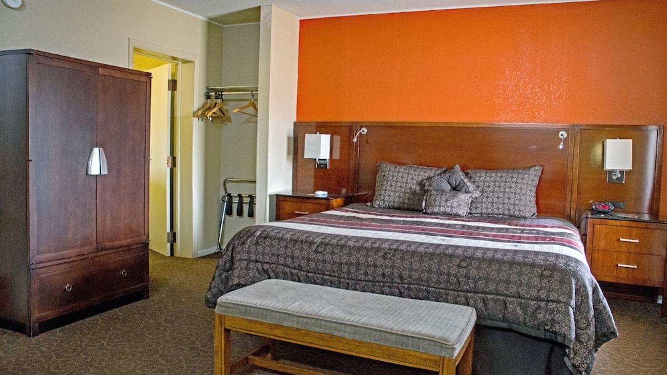 America's Best Inn and Suites Emporia