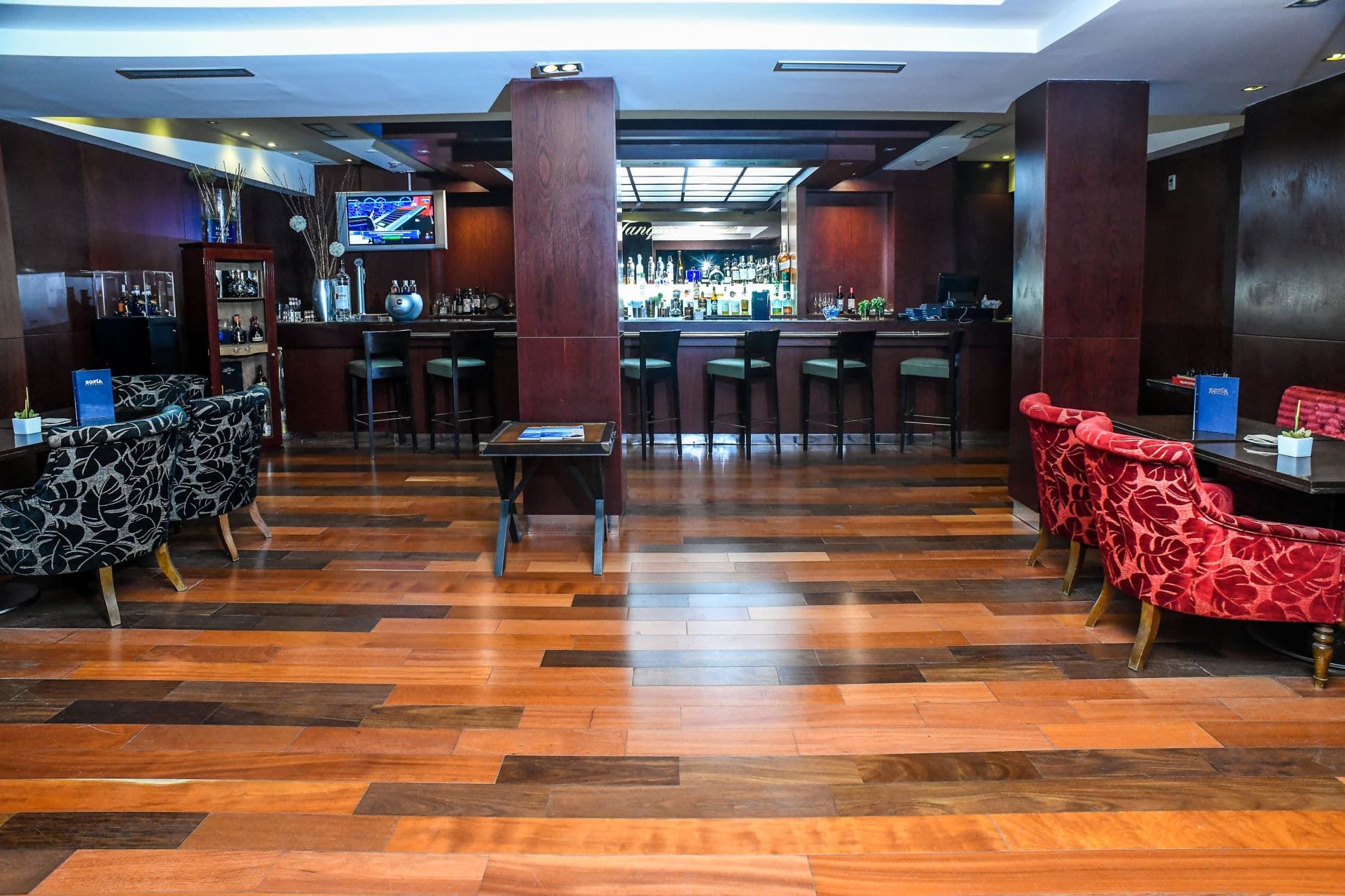 Bar